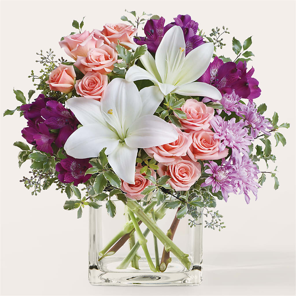 Mani Pedi Bouquet – Simply Flowers, Los Angeles CA