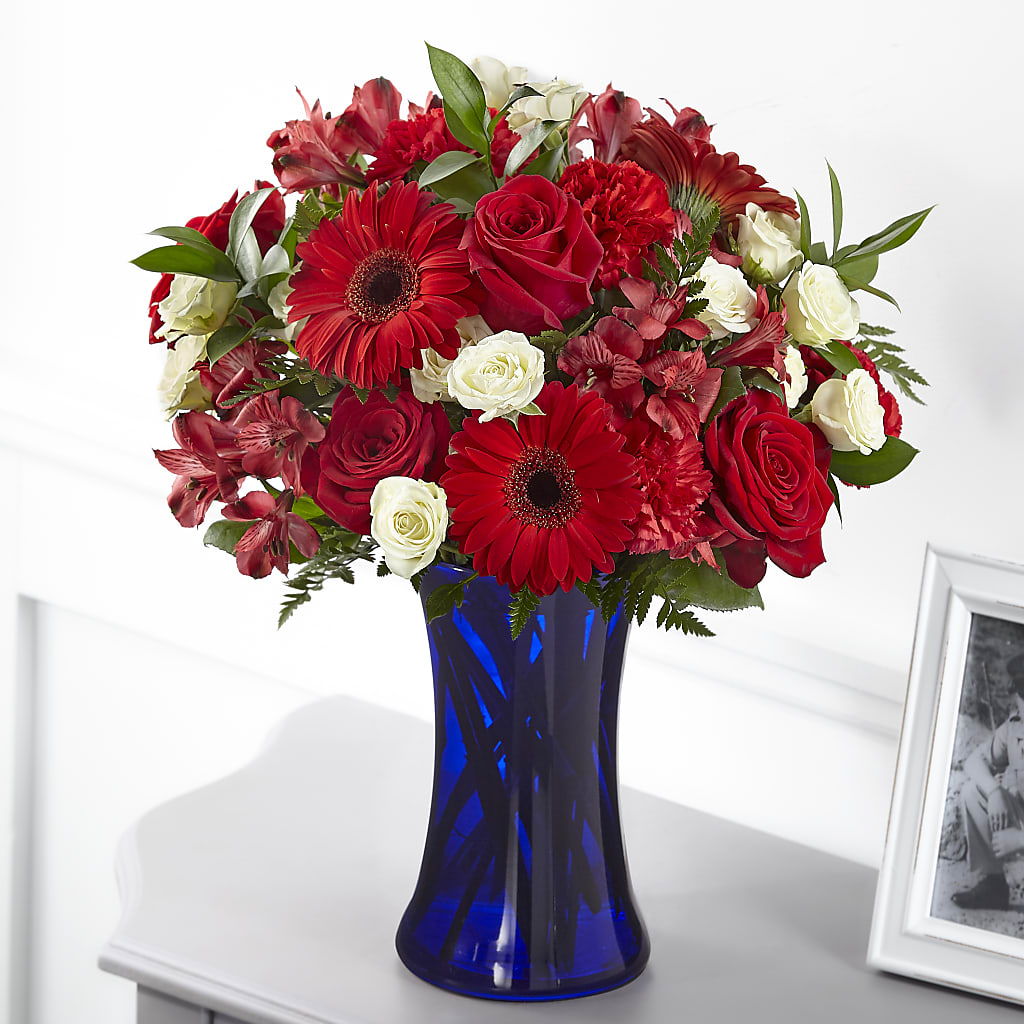 Hearts Embrace Bouquet – Simply Flowers, Los Angeles CA