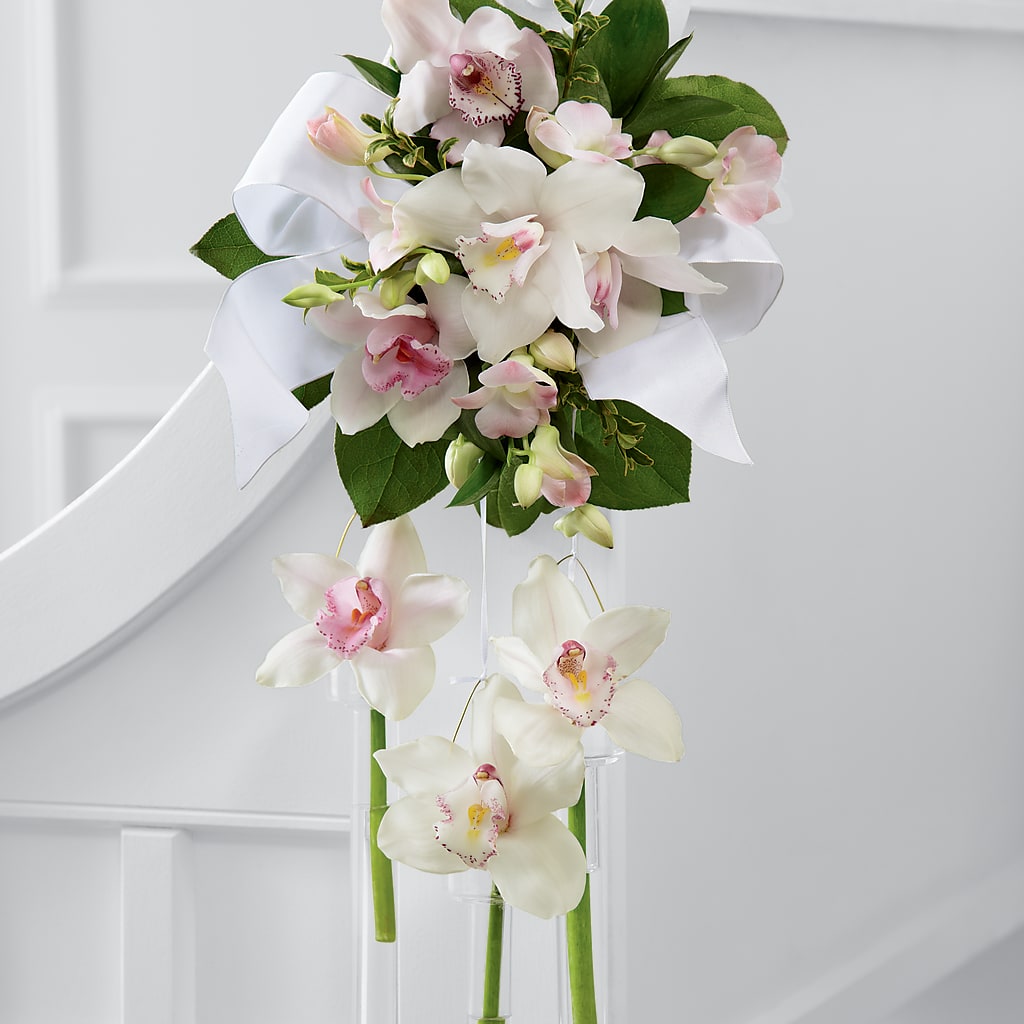 Perfect Entrance Pew Arrangement – Simply Flowers, Los Angeles CA