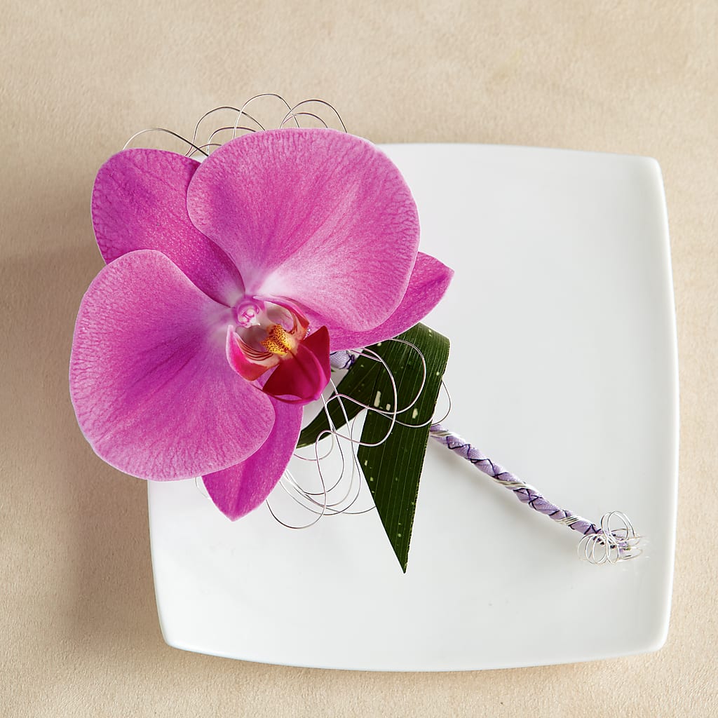 Glorious Boutonniere – Simply Flowers, Los Angeles CA