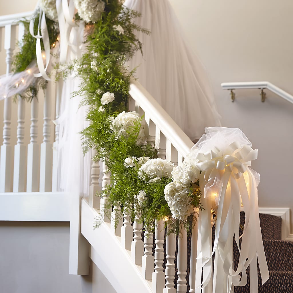 Champagne Dreams Garland – Simply Flowers, Los Angeles CA