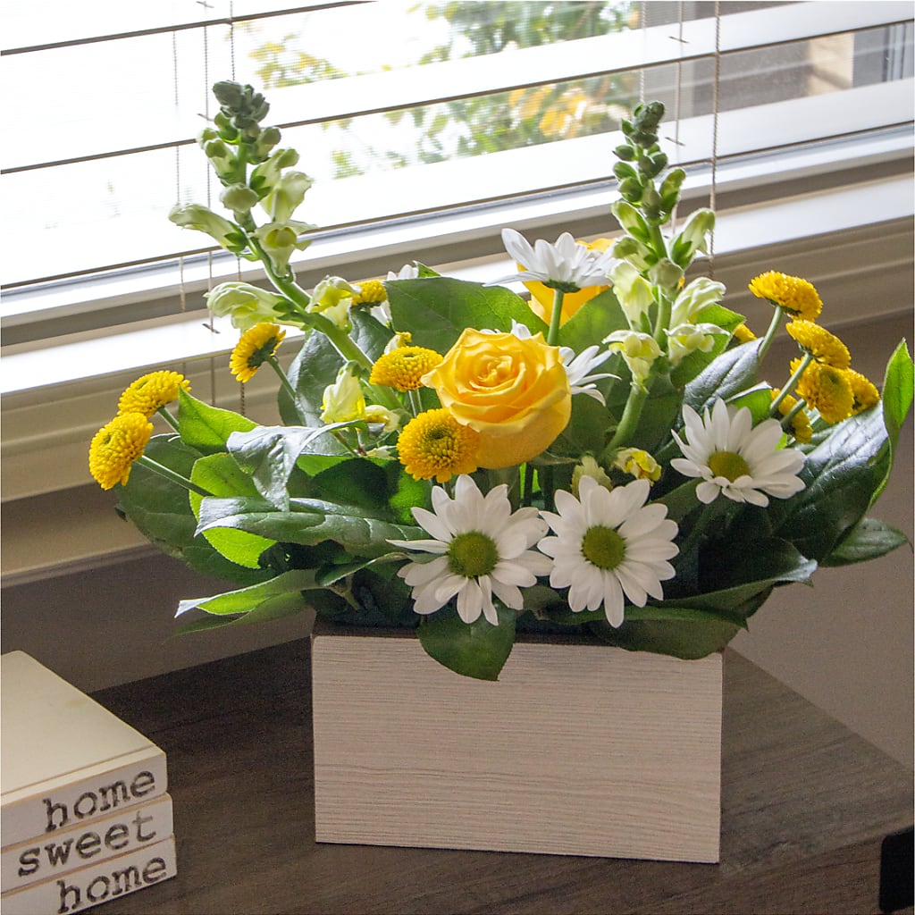 Sun Salutation Box Bouquet –  Simply Flowers, Los Angeles CA