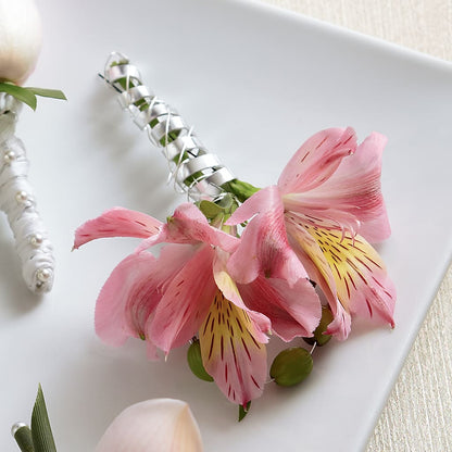 Pink Peruvian Lily Boutonniere –  Simply Flowers, Los Angeles CA