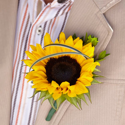Free Spirit Boutonniere –  Simply Flowers, Los Angeles CA